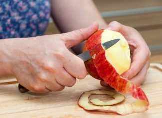 Ljudi koji imaju ove tegobe mogu da zaborave na jabuke: Mnogima omiljena voćka puna je skrivenih opasnosti