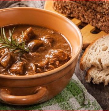 ČUVENI KUHAR OTKRIO RECEPT ZA PRAVI GULAŠ: Zbog 1 sastojka meso bude mekano kao duša, a saft preukusan🍲🍲🍲 ČUVENI KUHAR OTKRIO RECEPT ZA PRAVI GULAŠ: Zbog 1 sastojka meso bude mekano kao duša, a saft preukusan🍲🍲🍲 - featured image