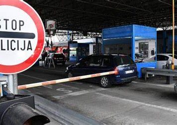 Nemojte zaboraviti prijaviti gotovinu na Hrvatskoj granici: Evo koliko možete unijeti i iznijeti novca, kazne su drastične Nemojte zaboraviti prijaviti gotovinu na Hrvatskoj granici: Evo koliko možete unijeti i iznijeti novca, kazne su drastične - featured image