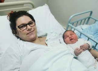 KADA SE RODIO, ČITAV BALKAN JE ZANIJEMIO! Kako danas izgleda BEBA DŽIN iz Milanovca: Sa 5 mjeseci imao 10kg, ima i HIT NADIMAK (FOTO) KADA SE RODIO, ČITAV BALKAN JE ZANIJEMIO! Kako danas izgleda BEBA DŽIN iz Milanovca: Sa 5 mjeseci imao 10kg, ima i HIT NADIMAK (FOTO) - featured image