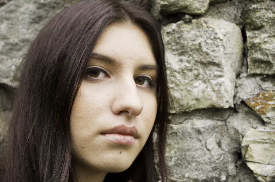 Udala sam se za čoveka starijeg od mog oca da bih svoju porodicu spasila siromaštva: Prve bračne noći spremila sam se na najgore, a onda je usledio šok - featured image