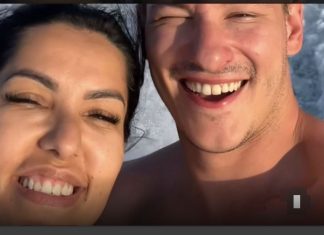 Ovako Tanja Savić izgleda u kupaćem kostimu: Svi u šoku gledaju donji deo (FOTO) Ovako Tanja Savić izgleda u kupaćem kostimu: Svi u šoku gledaju donji deo (FOTO) - featured image