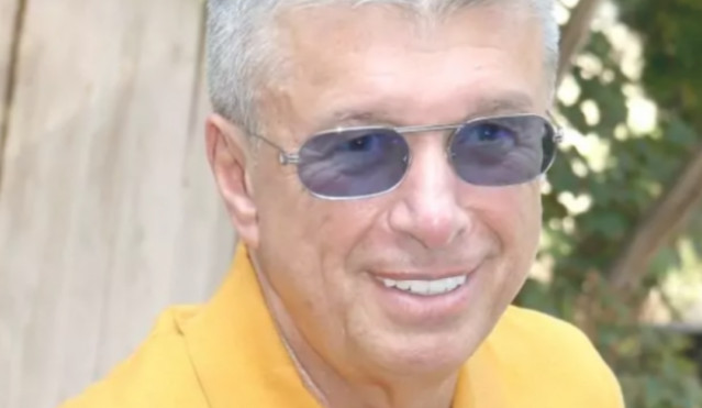 Sto puta ste je vidjeli na televiziji, a niste znali da je sestra Saše Popovića: On joj nije dao da priča o tome, sramota ga? Sad kad je oboIio javno zakukala.. - featured image Sto puta ste je vidjeli na televiziji, a niste znali da je sestra Saše Popovića: On joj nije dao da priča o tome, sramota ga? Sad kad je oboIio javno zakukala.. - featured image