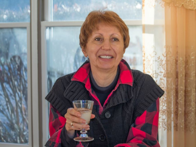 Maja je u đubretu pronašla HIV pozitivan test i svet joj se srušio: Posle 2 meseca vaspitačica je zove i kaže – dođite po bolesno dete - featured image Maja je u đubretu pronašla HIV pozitivan test i svet joj se srušio: Posle 2 meseca vaspitačica je zove i kaže – dođite po bolesno dete - featured image