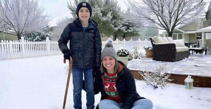 Napustila je vlastito dijete — deset godina kasnije pokucala je na moja vrata - featured image