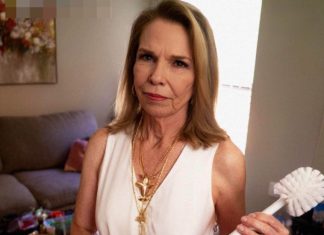 Svake godine mi je poklanjala uvrede – ove godine sam je razotkrila pred svima Svake godine mi je poklanjala uvrede – ove godine sam je razotkrila pred svima - featured image