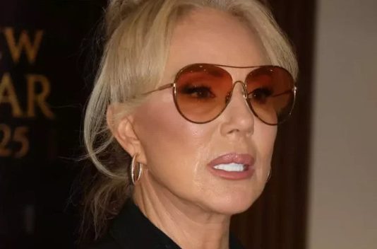 Raspad velike ljubav nakon toliko godina: Lepa Brena skupila snagu i okrenula se! “Prolazila sam pakao i kao lavica se izborila…” Raspad velike ljubav nakon toliko godina: Lepa Brena skupila snagu i okrenula se! “Prolazila sam pakao i kao lavica se izborila…” - featured image