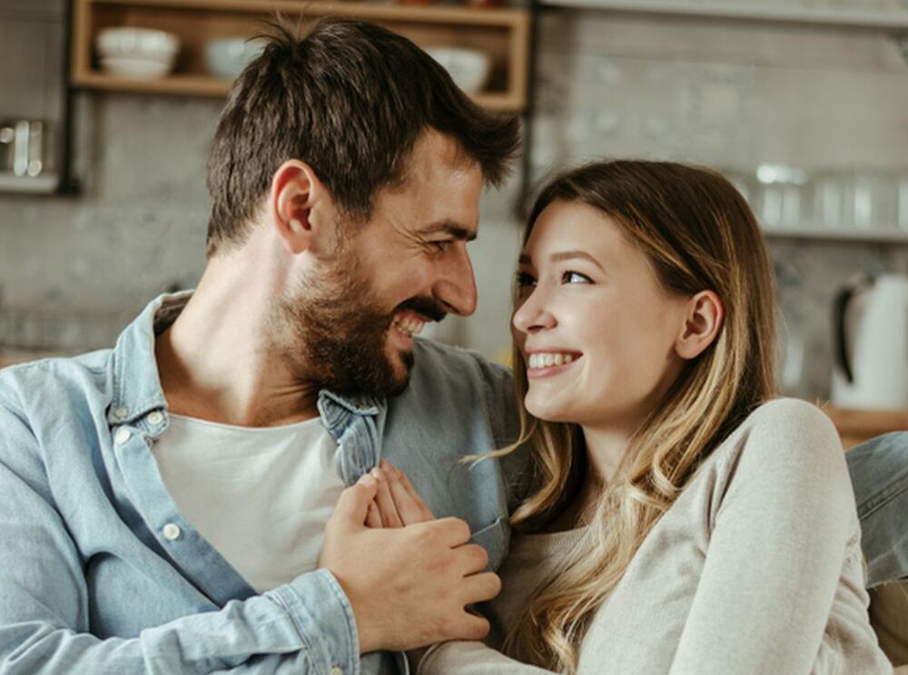 Da li i vi ovo smatrate PRELJUBOM? Ponašanje koje može da vas košta veze ili braka, a mnogi ga shvataju olako - featured image Da li i vi ovo smatrate PRELJUBOM? Ponašanje koje može da vas košta veze ili braka, a mnogi ga shvataju olako - featured image