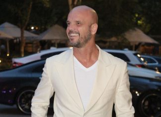 „Spavao sam u autu i brojao novac da vidim da li imam za kiflu”: Naš pevač bio u dugovima do guše, završio iza rešetaka, pa mu jedan susret skroz okrenuo život