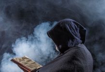 U SRBIJI IMA SEKTI NA PRETEK, NJIHOVI ČLANOVI I POZNATE LIČNOSTI Ovim putem najčešće vrbuju MLADE, jedna grupa ljudi im je glavna meta, a evo kako da ih prepoznate U SRBIJI IMA SEKTI NA PRETEK, NJIHOVI ČLANOVI I POZNATE LIČNOSTI Ovim putem najčešće vrbuju MLADE, jedna grupa ljudi im je glavna meta, a evo kako da ih prepoznate - featured image