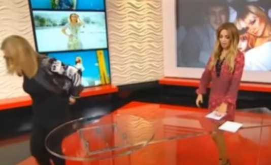 “SVE BIH VAS ZAPALILA, ZA KOSU BIH TE IZVUKLA!” Goca Tržan skočila na voditeljku, a kad čujete RAZLOG, sve će vam biti jasno: “Jesi li ti, bre, normalna?!”Kakav skandal u emisiji(VIDEO) - featured image