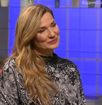 Jelena Tomašević o teškoj bolesti –Mužu nisam ispunila najveću želju: “MOŽDA NEĆU BITI ŽIVA KAD NAŠE DETE POĐE U ŠKOLU” Jelena Tomašević o teškoj bolesti –Mužu nisam ispunila najveću želju: “MOŽDA NEĆU BITI ŽIVA KAD NAŠE DETE POĐE U ŠKOLU” - featured image