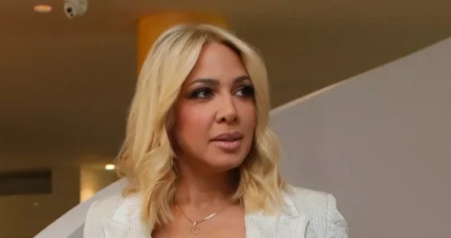 SAD I OVO, ŠTA JE S TOBOM ŽENO? lSPLlVA0 KUĆNl SNlMAK MlLlCE T0D0ROVlĆ! Pjevačica pravi P0ZE i radi ovo! SVI U Š0KU - featured image SAD I OVO, ŠTA JE S TOBOM ŽENO? lSPLlVA0 KUĆNl SNlMAK MlLlCE T0D0ROVlĆ! Pjevačica pravi P0ZE i radi ovo! SVI U Š0KU - featured image