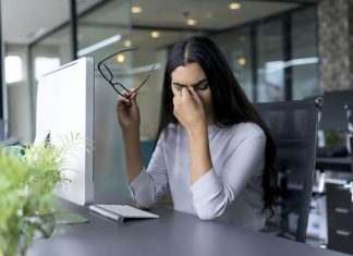 Pitanje koje kod mnogih stvara zabunu: Advokat otkrio da li je moguće dobiti OTKAZ DOK STE NA BOLOVANJU Pitanje koje kod mnogih stvara zabunu: Advokat otkrio da li je moguće dobiti OTKAZ DOK STE NA BOLOVANJU - featured image