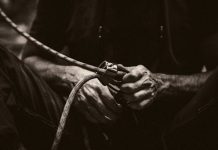 Ovaj horoskopski znak čeka najteža godina u životu: Raskidi, gubici i bolna istina u 2026. DOŽIVEO STRAVIČNO MUČENJE, JUČE NAPUSTIO BOLNICU Sin Snežane Đurišić o odnosu sa majkom i njenim partnerom Vanjom: "Imali smo sukob" - content image