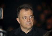 Krije je ko zmija noge, a sada je jasno i zašto: Ova leptica je Brajina žena, Srbi ostaju nemi pred ovom boginjom Krije je ko zmija noge, a sada je jasno i zašto: Ova leptica je Brajina žena, Srbi ostaju nemi pred ovom boginjom - featured image
