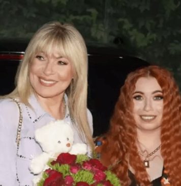 NAP0K0N SUZE RAD0SNlCE…!!!Suzana Jovanović postaje baka! VELlK0 SLAVLJE… NAP0K0N SUZE RAD0SNlCE…!!!Suzana Jovanović postaje baka! VELlK0 SLAVLJE… - featured image