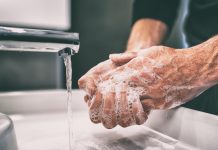 Zarazna bolest ponovno se širi Europom: Stručnjaci upozoravaju, sve je više slučajeva Zarazna bolest ponovno se širi Europom: Stručnjaci upozoravaju, sve je više slučajeva - featured image