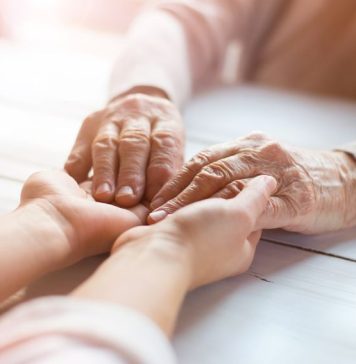 Ako vas odrasla djeca ne poštuju i ignoriraju, ovih 7 koraka promijenit će sve Ako vas odrasla djeca ne poštuju i ignoriraju, ovih 7 koraka promijenit će sve - featured image