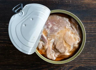 ŠOK U LABORATORIJI Otvorili konzerve stare 40 godina, a umesto pokvarene ribe pronašli NEVEROVATNU STVAR