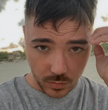 “Nešto mu je kvrcnulo….” Milanova porodica je očajna jer je napustio scenu: Ovo su detalji iz života pevača