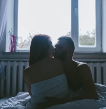 INTIMNI ODNOS NAKON 40-e: Pet stvari koje ne smijete zanemariti INTIMNI ODNOS NAKON 40-e: Pet stvari koje ne smijete zanemariti - featured image