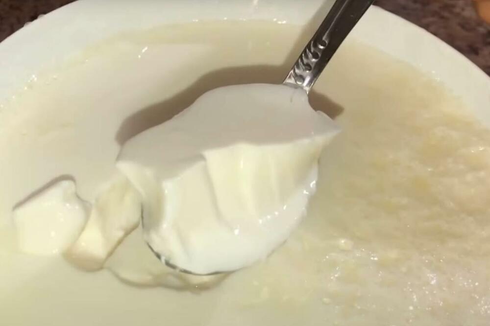 OVAJ BELI “OTROV” SVI JEDEMO I 3 PUTA JE GORI OD SLATKIŠA: Mislimo da je ZDRAV, a ovo je JEDINA SUROVA ISTINA! - featured image