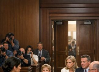 Služavka, koja je dvanaest godina služila uticajnoj porodici, optužena je da je ukrala smaragd u neprocenjive vrijednosti….. Služavka, koja je dvanaest godina služila uticajnoj porodici, optužena je da je ukrala smaragd u neprocenjive vrijednosti….. - featured image