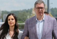 Tamara Vučić otvorila vrata njihove tajne rezidencije: Luksuz, stil i 1 detalj koji je sve ostavio bez daha! (FOTO) Tamara Vučić otvorila vrata njihove tajne rezidencije: Luksuz, stil i 1 detalj koji je sve ostavio bez daha! (FOTO) - featured image