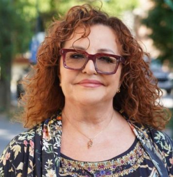 VELIKO IZNENAĐENJE!!!Slavlje u domu Bekute: Udaje se za Draganinog Tonija…..Cijelo vrijeme bili u tajnoj vezi!! VELIKO IZNENAĐENJE!!!Slavlje u domu Bekute: Udaje se za Draganinog Tonija…..Cijelo vrijeme bili u tajnoj vezi!! - featured image