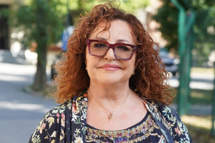 VELIKO IZNENAĐENJE!!!Slavlje u domu Bekute: Udaje se za Draganinog Tonija…..Cijelo vrijeme bili u tajnoj vezi!! - featured image VELIKO IZNENAĐENJE!!!Slavlje u domu Bekute: Udaje se za Draganinog Tonija…..Cijelo vrijeme bili u tajnoj vezi!! - featured image