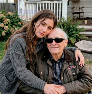 Unajmljena sam da posjećujem slijepog, izoliranog veterana svake nedjelje i ponašam se kao da sam njegova unuka. Ali nakon što je preminuo, njegov me odvjetnik pogledao i rekao: “PRIJE NEGO ŠTO JE PREMINUO, OSTAVIO JE JEDNU POSLJEDNJU UPUTU O VAMA.” Unajmljena sam da posjećujem slijepog, izoliranog veterana svake nedjelje i ponašam se kao da sam njegova unuka. Ali nakon što je preminuo, njegov me odvjetnik pogledao i rekao: “PRIJE NEGO ŠTO JE PREMINUO, OSTAVIO JE JEDNU POSLJEDNJU UPUTU O VAMA.” - featured image
