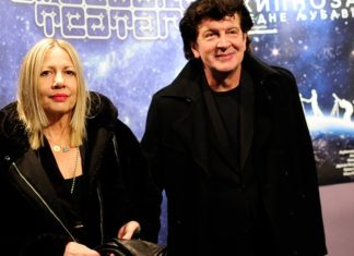Pevač (66) ostavio SUPRUGU posle 33 godina braka, pa progovorio o NOVOJ PARTNERKI KOJA MU JE UKRALA SRCE: “To je nešto NOVO, nešto DRUGAČIJE” Pevač (66) ostavio SUPRUGU posle 33 godina braka, pa progovorio o NOVOJ PARTNERKI KOJA MU JE UKRALA SRCE: "To je nešto NOVO, nešto DRUGAČIJE" - featured image