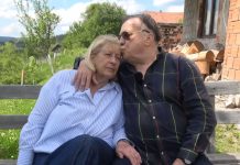 Simptomi bolesti od koje je umrla žena Halida Bešlića: Pevač je po boji kože znao da ima rak Simptomi bolesti od koje je umrla žena Halida Bešlića: Pevač je po boji kože znao da ima rak - featured image