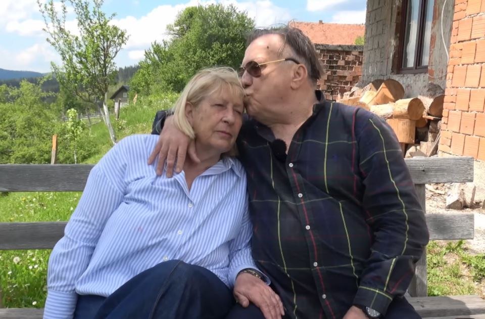 Simptomi bolesti od koje je umrla žena Halida Bešlića: Pevač je po boji kože znao da ima rak - featured image