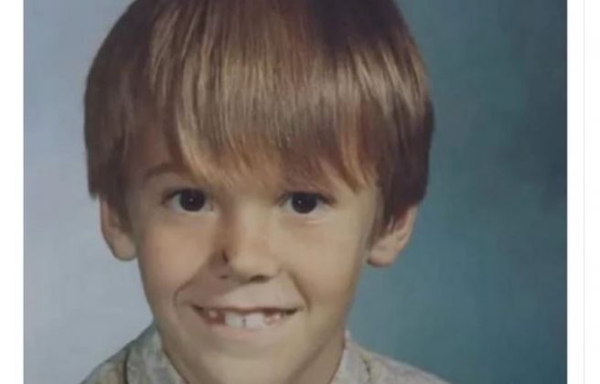 Dečak (7) krenuo u školu i više se nije vratio: Nakon osam godina se pojavio sa detetom u rukama, a kada je otkrio STRAHOTE KOJE JE PREŽIVEO ljudi su bili u šoku - featured image