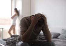 Jedna naizgled bezazlena navika može da uništi intimu: Većina parova je svakodnevno ponavlja Jedna naizgled bezazlena navika može da uništi intimu: Većina parova je svakodnevno ponavlja - featured image