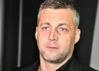 Bojan izbačen iz kuće: Porodica pozvala policiju, dobio zabranu priIaska, završio na psihijatriji nakon sukoba – svi detalji užaasa Bojan izbačen iz kuće: Porodica pozvala policiju, dobio zabranu priIaska, završio na psihijatriji nakon sukoba – svi detalji užaasa - featured image
