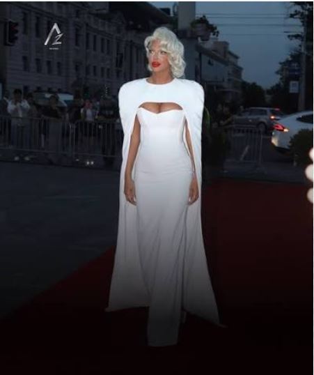 UDALA SE JELENA KARLEUŠA!!A tek da vidite ko je MLADOŽENJA zanijemit ćete od šoka!!!!NIKA NAKON CEREMONIJE NAPRVILA NEVIĐENI SKANDAL….. - featured image UDALA SE JELENA KARLEUŠA!!A tek da vidite ko je MLADOŽENJA zanijemit ćete od šoka!!!!NIKA NAKON CEREMONIJE NAPRVILA NEVIĐENI SKANDAL….. - featured image