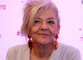 Futa je Marinu strašno povredio, posle svađe napisala stihove i dala velikoj zvezdi: Ovaj hit krije njenu istinitu priču Futa je Marinu strašno povredio, posle svađe napisala stihove i dala velikoj zvezdi: Ovaj hit krije njenu istinitu priču - featured image