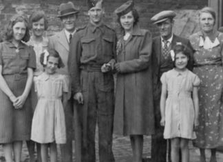 Slika sa srpske svadbe stara 100 godina otkriva istinu od koje nas hvata mučnina: Vidite li vi jeziv detalj? (FOTO) Slika sa srpske svadbe stara 100 godina otkriva istinu od koje nas hvata mučnina: Vidite li vi jeziv detalj? (FOTO) - featured image