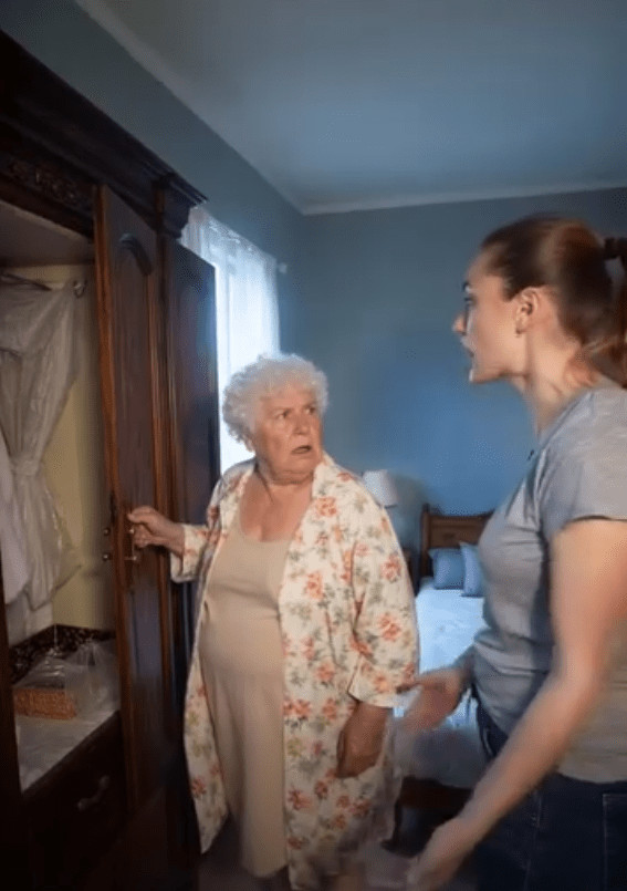 “Gdje je sve što si uštedjela?” pitala me svekrva čim je otvorila ormar u svojoj sobi. To nije bilo obično pitanje, nego onaj glas kad čovjek već zna da nešto nije dobro. - featured image