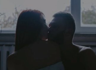 Intimni odnos nakon 40-e može biti bolji nego ikad, ali samo ako ne pravite ovih pet kobnih propusta Intimni odnos nakon 40-e može biti bolji nego ikad, ali samo ako ne pravite ovih pet kobnih propusta - featured image