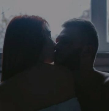Intimni odnos nakon 40-e može biti bolji nego ikad, ali samo ako ne pravite ovih pet kobnih propusta Intimni odnos nakon 40-e može biti bolji nego ikad, ali samo ako ne pravite ovih pet kobnih propusta - featured image