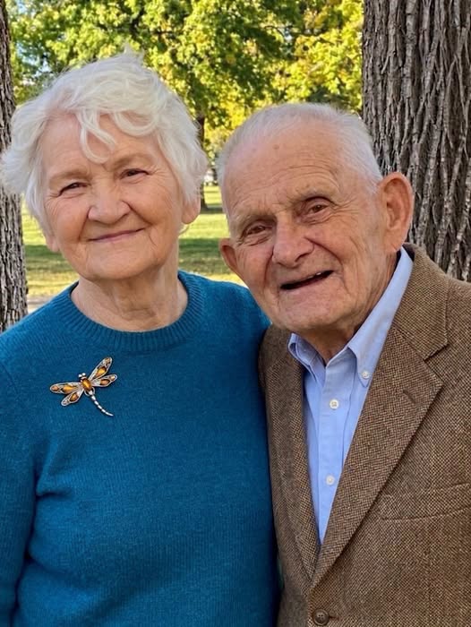 Suprug i ja smo završili u domu za stare jer je naš sin rekao da više ne želi da brine o nama — ali samo nekoliko dana nakon našeg odlaska pronašao je nešto u kući zbog čega je odmah došao kod nas… - featured image